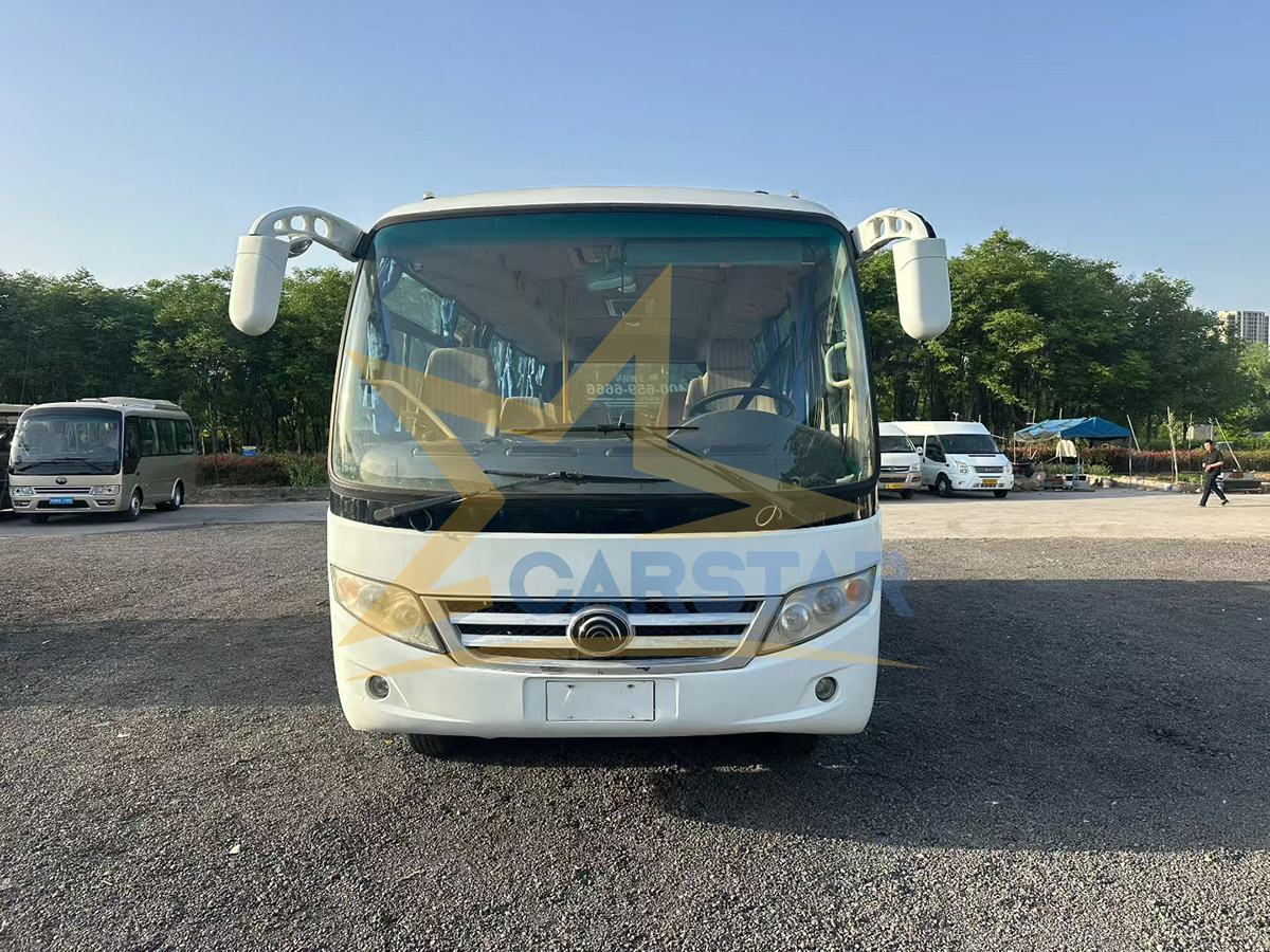 Used YUTONG 6660 Coach: 19 seats, Yuchai 130 engine, non-commercial use. 